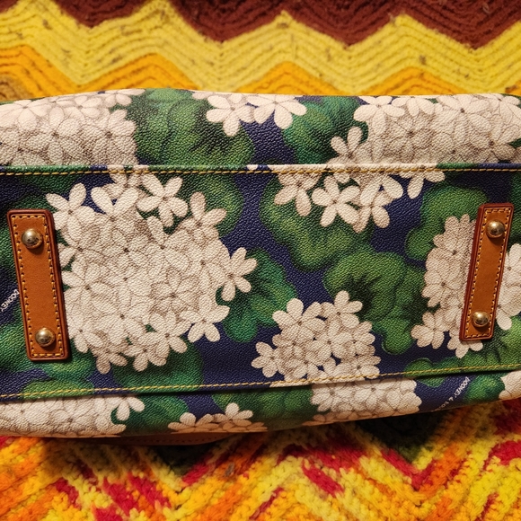 Dooney & Bourke Hydrangea barrel Bag - Picture 7 of 7